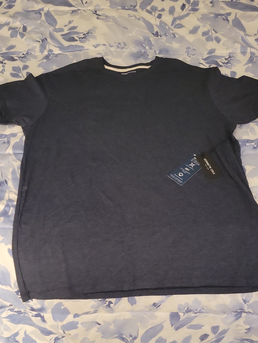 Kenneth Cole Men’s Short Sleeve Crew T-Shirt in Navy